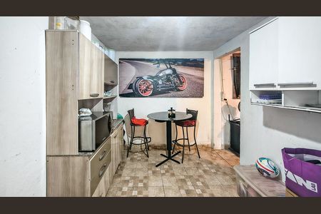 Casa para alugar com 40m², 1 quarto e sem vaga