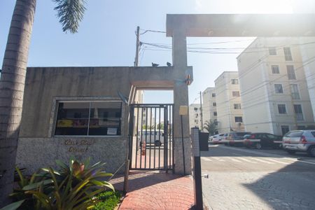 Apartamento para alugar com 48m², 2 quartos e 1 vaga Apartamento para alugar com 48m², 2 quartos e 1 vagaFachada