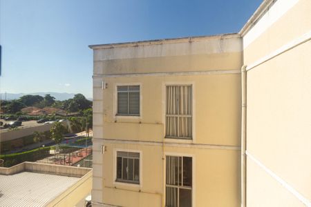 Vista da Sala de apartamento para alugar com 2 quartos, 48m² em Cosmos, Rio de Janeiro