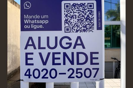 Casa à venda com 151m², 3 quartos e 2 vagas Casa à venda com 151m², 3 quartos e 2 vagasPlaquinha Quinto Andar