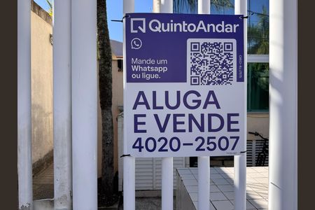 Casa à venda com 151m², 3 quartos e 2 vagas Casa à venda com 151m², 3 quartos e 2 vagasPlaquinha Quinto Andar