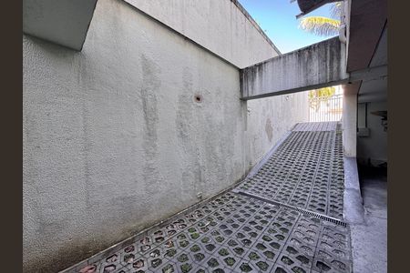 Casa à venda com 151m², 3 quartos e 2 vagas Casa à venda com 151m², 3 quartos e 2 vagasÁrea comum