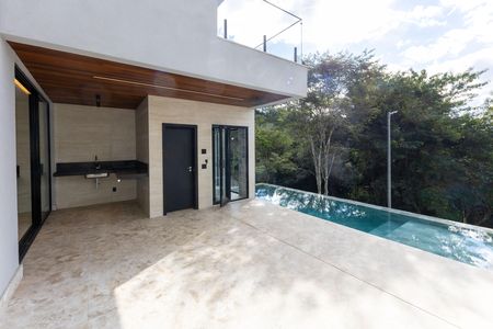 Casa de condomínio à venda com 560m², 5 quartos e 8 vagas Casa de condomínio à venda com 560m², 5 quartos e 8 vagasÁrea de Lazer