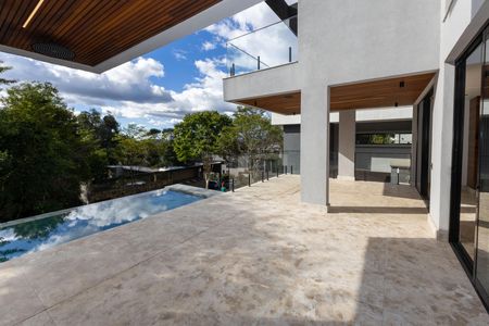 Casa de condomínio à venda com 560m², 5 quartos e 8 vagas Casa de condomínio à venda com 560m², 5 quartos e 8 vagasÁrea de Lazer