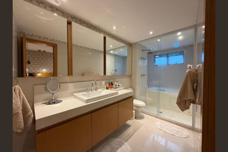 Apartamento à venda com 207m², 3 quartos e 3 vagas Apartamento à venda com 207m², 3 quartos e 3 vagasFoto 32