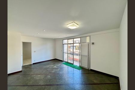 Apartamento à venda com 100m², 2 quartos e 2 vagas