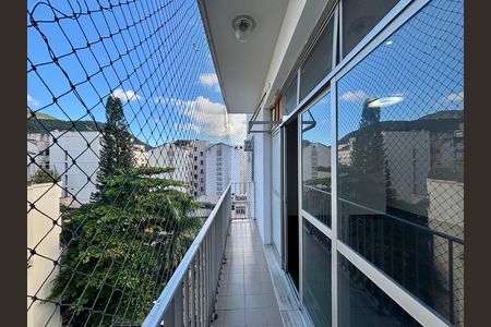 Apartamento à venda com 100m², 2 quartos e 2 vagas