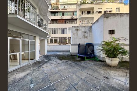 Apartamento à venda com 100m², 2 quartos e 2 vagas