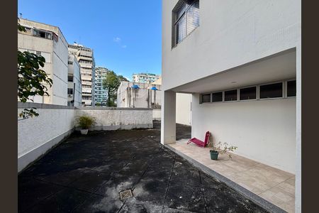Apartamento à venda com 100m², 2 quartos e 2 vagas