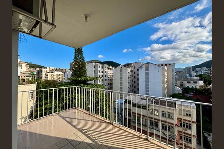 Apartamento à venda com 100m², 2 quartos e 2 vagas