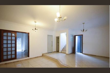 Casa à venda com 4 quartos, 280m² em Super Quadra Morumbi, São Paulo