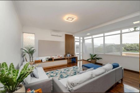 Foto 02 de casa à venda com 3 quartos, 300m² em Vila Sonia, São Paulo