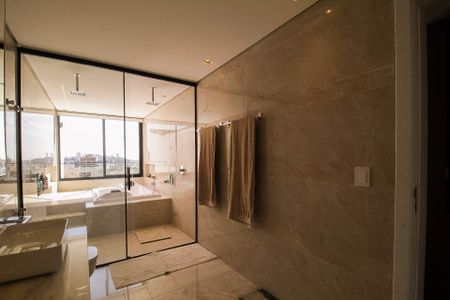 Casa para alugar com 350m², 4 quartos e 3 vagas Casa para alugar com 350m², 4 quartos e 3 vagasBanheiro - Quarto 04- Suite 02