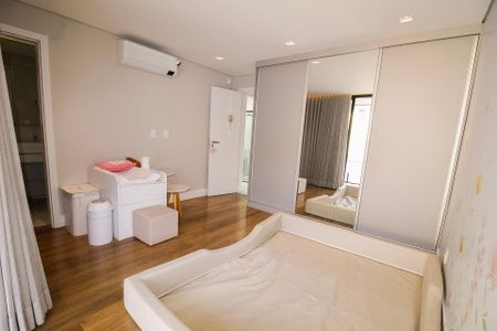 Casa para alugar com 350m², 4 quartos e 3 vagas Casa para alugar com 350m², 4 quartos e 3 vagasQuarto 03- Suite 01