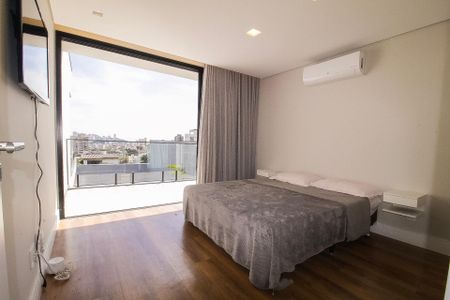 Casa para alugar com 350m², 4 quartos e 3 vagas Casa para alugar com 350m², 4 quartos e 3 vagasQuarto 01