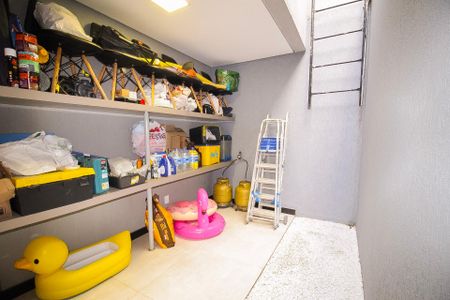 Casa para alugar com 350m², 4 quartos e 3 vagas Casa para alugar com 350m², 4 quartos e 3 vagasDesposito