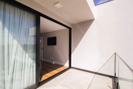Casa para alugar com 350m², 4 quartos e 3 vagas Casa para alugar com 350m², 4 quartos e 3 vagasVaranda do quarto 01