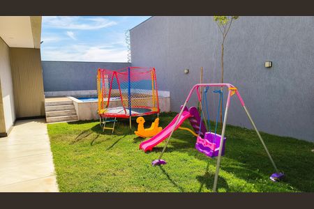 Casa para alugar com 350m², 4 quartos e 3 vagas Casa para alugar com 350m², 4 quartos e 3 vagasÁrea comum - Área verde