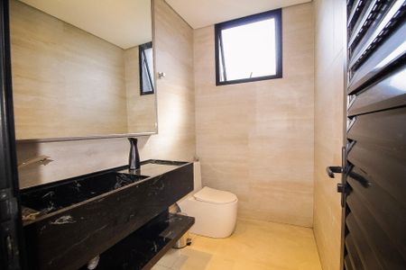 Casa para alugar com 350m², 4 quartos e 3 vagas Casa para alugar com 350m², 4 quartos e 3 vagasLavabo 02