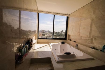 Casa para alugar com 350m², 4 quartos e 3 vagas Casa para alugar com 350m², 4 quartos e 3 vagasBanheiro Quarto 04- Suite 02
