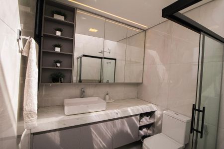 Casa para alugar com 350m², 4 quartos e 3 vagas Casa para alugar com 350m², 4 quartos e 3 vagasBanheiro Social