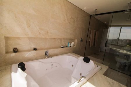 Casa para alugar com 350m², 4 quartos e 3 vagas Casa para alugar com 350m², 4 quartos e 3 vagasBanheiro Quarto 04- Suite 02