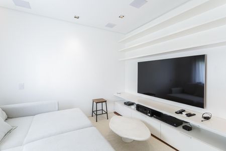 Apartamento para alugar com 148m², 2 quartos e 2 vagas Apartamento para alugar com 148m², 2 quartos e 2 vagasSala de TV