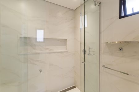 Apartamento para alugar com 148m², 2 quartos e 2 vagas Apartamento para alugar com 148m², 2 quartos e 2 vagasBanheiro da Suíte 2