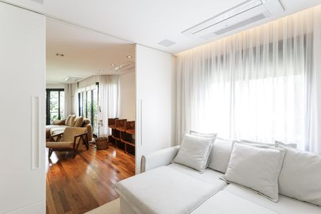 Apartamento para alugar com 148m², 2 quartos e 2 vagas Apartamento para alugar com 148m², 2 quartos e 2 vagasSala de TV