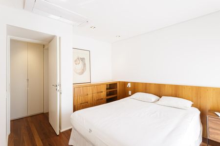 Apartamento para alugar com 148m², 2 quartos e 2 vagas Apartamento para alugar com 148m², 2 quartos e 2 vagasSuíte 2