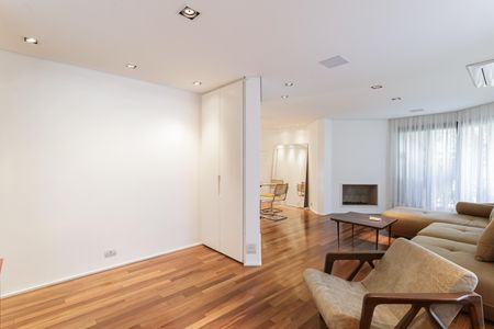 Apartamento para alugar com 148m², 2 quartos e 2 vagas Apartamento para alugar com 148m², 2 quartos e 2 vagasSala