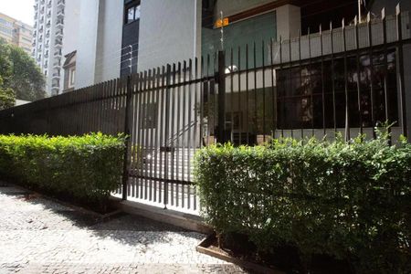 Apartamento para alugar com 148m², 2 quartos e 2 vagas Apartamento para alugar com 148m², 2 quartos e 2 vagasFachada
