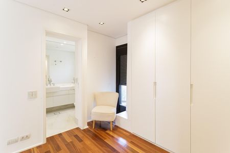 Apartamento para alugar com 148m², 2 quartos e 2 vagas Apartamento para alugar com 148m², 2 quartos e 2 vagasSuíte 2
