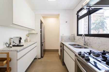 Apartamento para alugar com 148m², 2 quartos e 2 vagas Apartamento para alugar com 148m², 2 quartos e 2 vagasCozinha