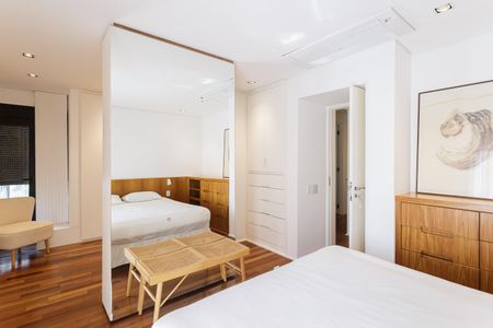 Apartamento para alugar com 148m², 2 quartos e 2 vagas Apartamento para alugar com 148m², 2 quartos e 2 vagasSuíte 2