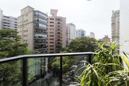 Apartamento para alugar com 148m², 2 quartos e 2 vagas Apartamento para alugar com 148m², 2 quartos e 2 vagasVaranda