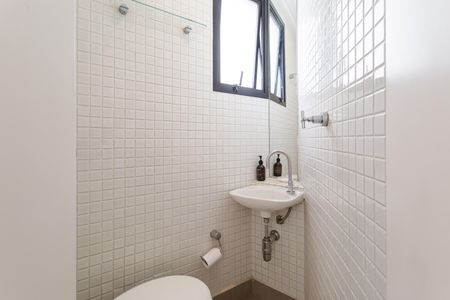 Apartamento para alugar com 148m², 2 quartos e 2 vagas Apartamento para alugar com 148m², 2 quartos e 2 vagasBanheiro de serviço