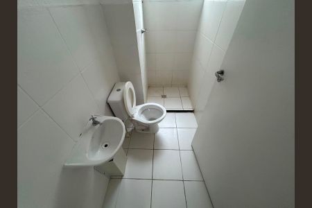 Apartamento para alugar com 43m², 2 quartos e 1 vaga Apartamento para alugar com 43m², 2 quartos e 1 vagaBanheiro