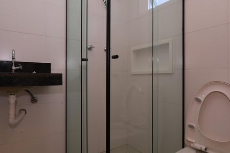 Casa à venda com 135m², 3 quartos e 2 vagasBanheiro 1 - Suíte 1