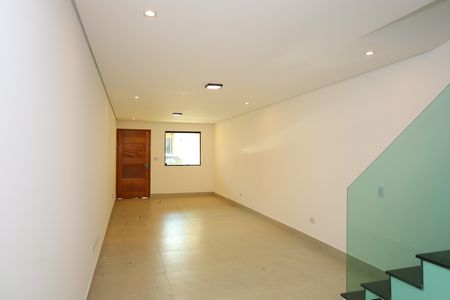 Casa à venda com 135m², 3 quartos e 2 vagasSala