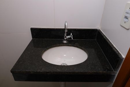Casa à venda com 135m², 3 quartos e 2 vagasBanheiro 3 - Suíte 3