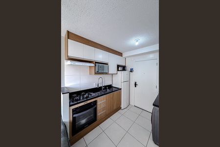 Apartamento à venda com 32m², 2 quartos e sem vaga Apartamento à venda com 32m², 2 quartos e sem vagaCozinha e Área de Serviço