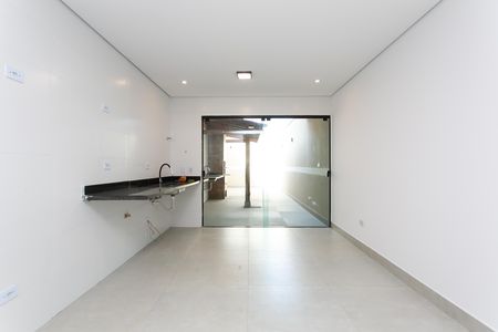 Casa à venda com 135m², 3 quartos e 2 vagas Casa à venda com 135m², 3 quartos e 2 vagasCozinha