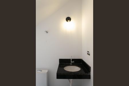 Casa à venda com 135m², 3 quartos e 2 vagas Casa à venda com 135m², 3 quartos e 2 vagasLavabo