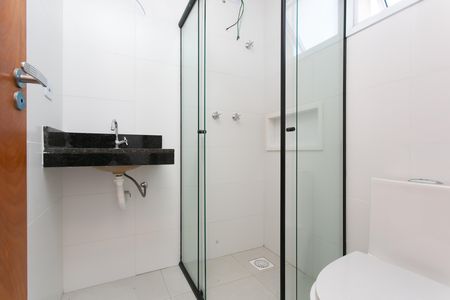 Casa à venda com 135m², 3 quartos e 2 vagas Casa à venda com 135m², 3 quartos e 2 vagasBanheiro da Suíte 1