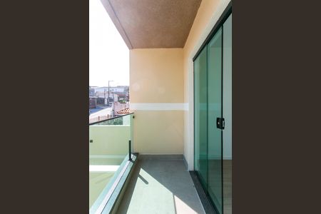 Casa à venda com 135m², 3 quartos e 2 vagas Casa à venda com 135m², 3 quartos e 2 vagasVaranda da Suíte 3