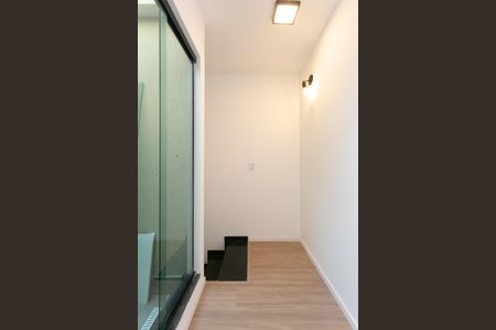 Casa à venda com 135m², 3 quartos e 2 vagas Casa à venda com 135m², 3 quartos e 2 vagasHall