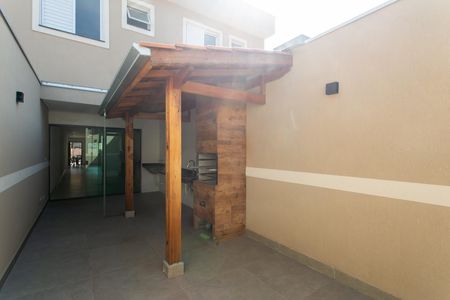 Casa à venda com 135m², 3 quartos e 2 vagas Casa à venda com 135m², 3 quartos e 2 vagasÁrea comum - Churrasqueira