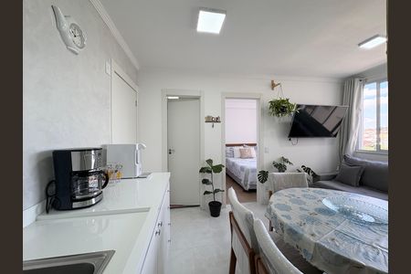 Apartamento à venda com 39m², 2 quartos e sem vaga Apartamento à venda com 39m², 2 quartos e sem vagaCozinha e Área de Serviço