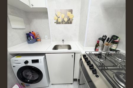 Apartamento à venda com 39m², 2 quartos e sem vaga Apartamento à venda com 39m², 2 quartos e sem vagaCozinha e Área de Serviço